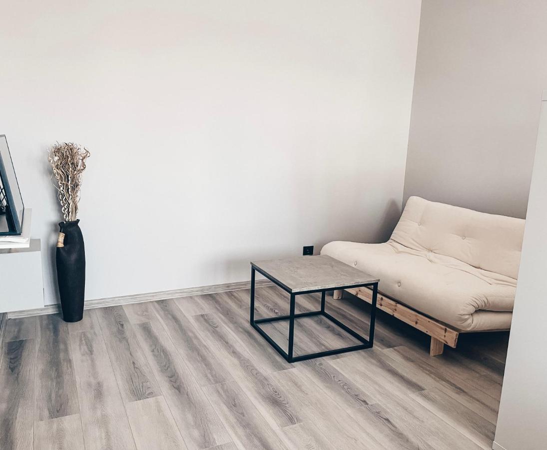 Pavasario G. Apartamentai Mažeikiai 外观 照片